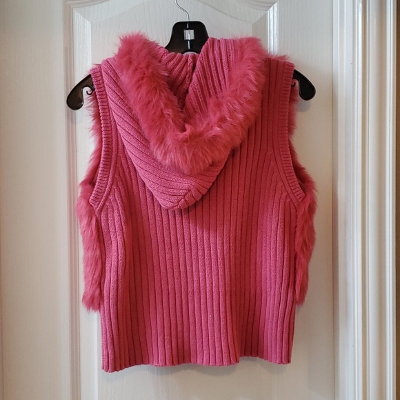 Susan Bristol Petite Pink faux fur sweater vest - Picture 3 of 8
